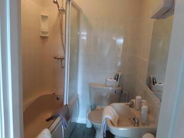 Фото номера Двухместный номер с 1 кроватью Отели типа «постель и завтрак» Riverview House г. Атлон 35