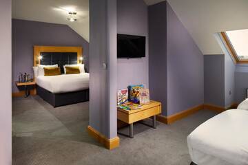 Фото номера Семейный номер Отель Radisson Blu Hotel, Athlone г. Атлон 3