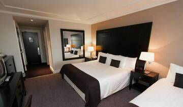 Фото номера Семейный номер (для 2 взрослых и 2 детей) Отель Shamrock Lodge Hotel г. Атлон 10