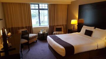 Фото номера Двухместный номер с 1 кроватью или 2 отдельными кроватями Отель Shamrock Lodge Hotel г. Атлон 5